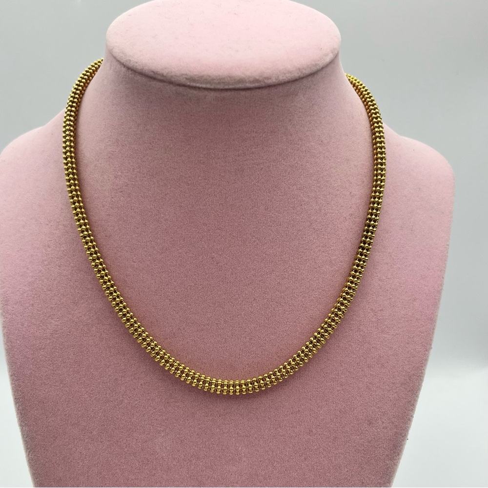 Vintage 1980s Monet Classic rolled Gold Necklace